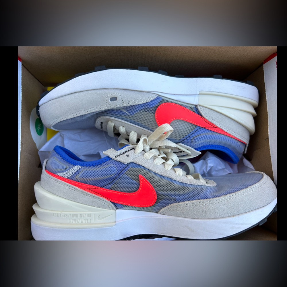 Never wore Nike Waffle One youths